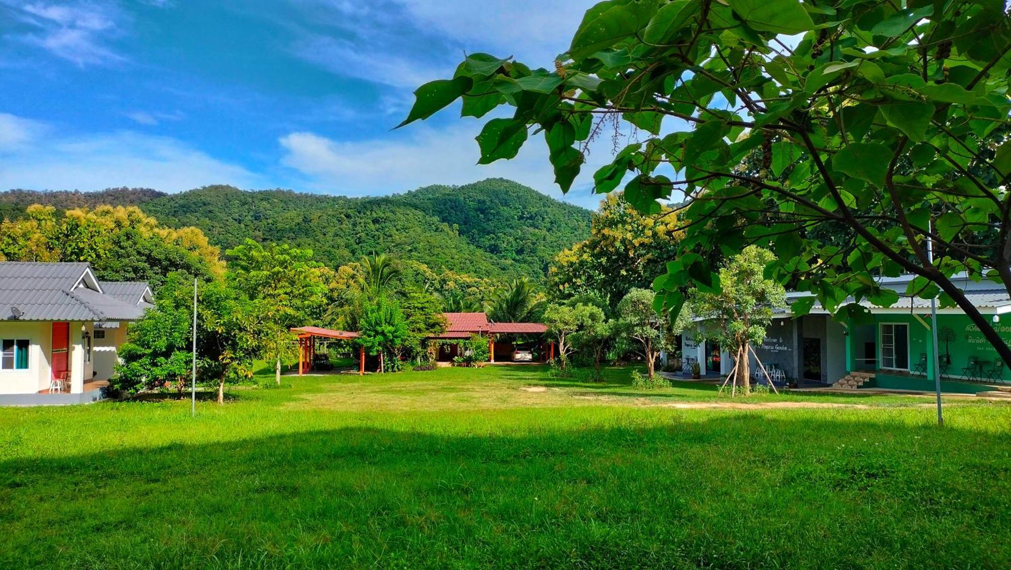 Pimpisa Garden พิมพิศา การ์เด้นท์ Villa Khuang Kom Exterior photo